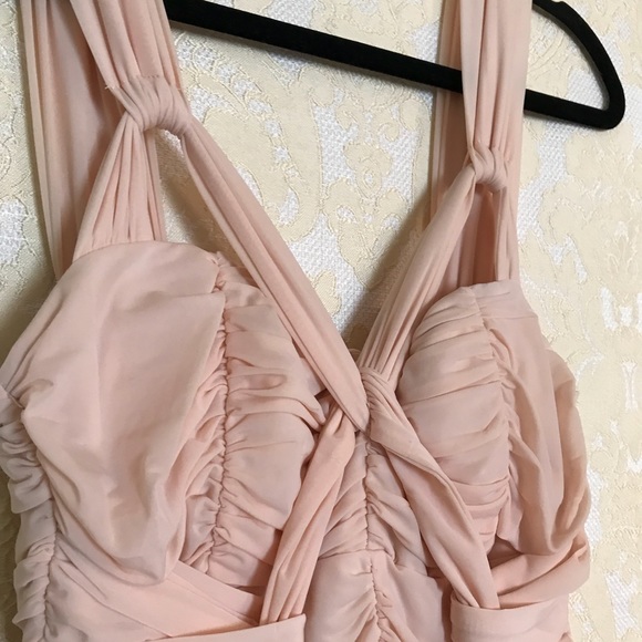 Beautiful Light pink layered design dress - Size M - Picture 4 of 8